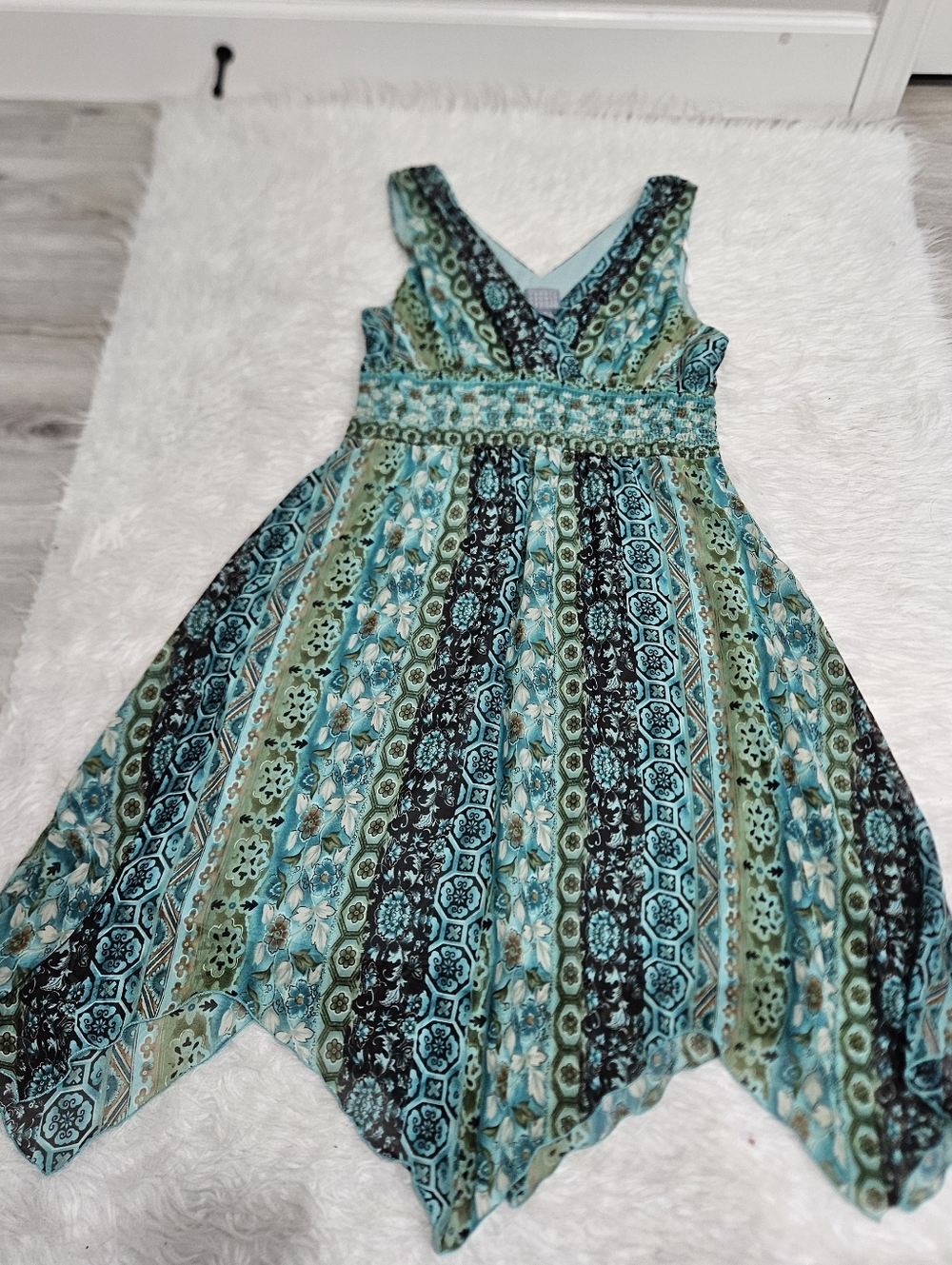 Rabbit Rabbit Rabbit Teal & Green Patterned Handkerchief Dress - Picture 3 of 6